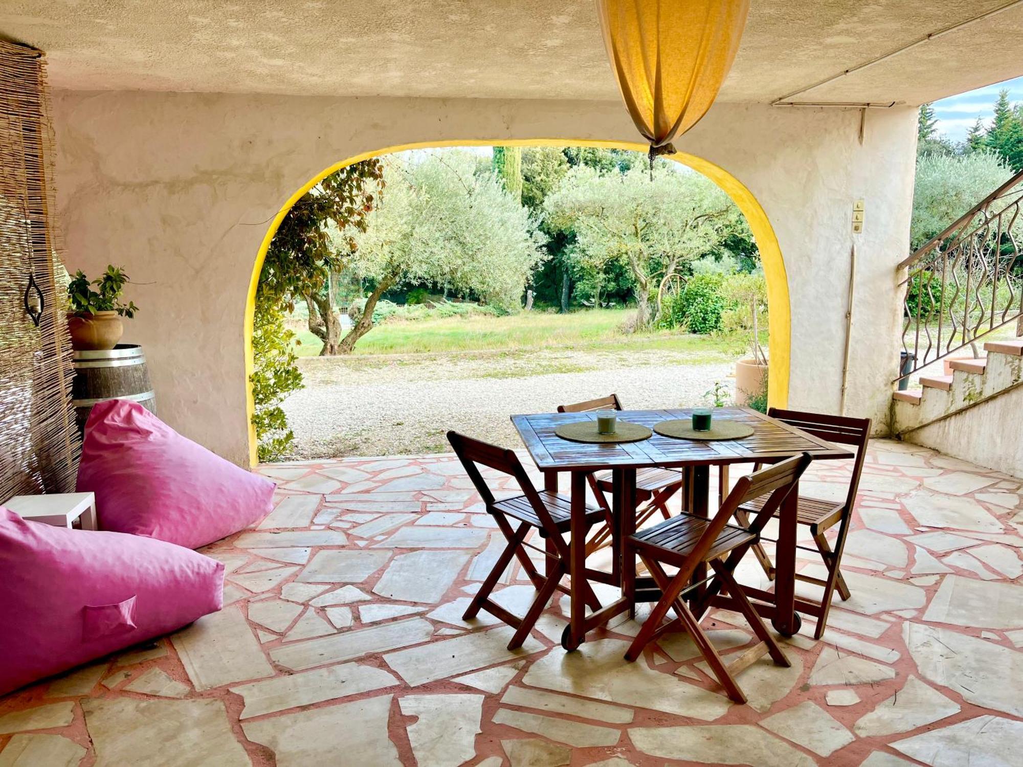 Domaine Colibri En Provence Pujaut Exterior foto